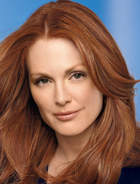 1259851653_juliannemoore12128.jpg