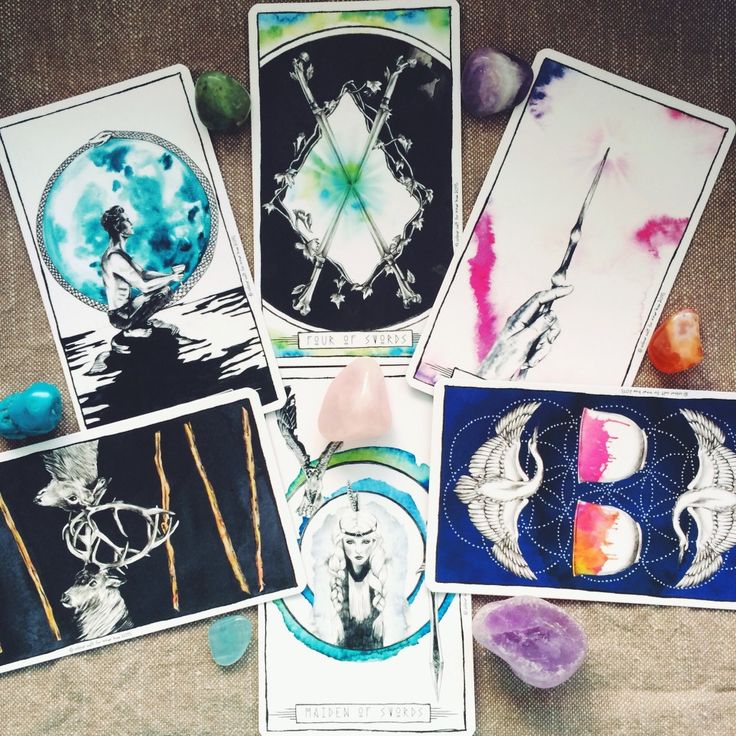 Lumina Tarot — о ярком свете и ещё одной стильной колоде.jpeg